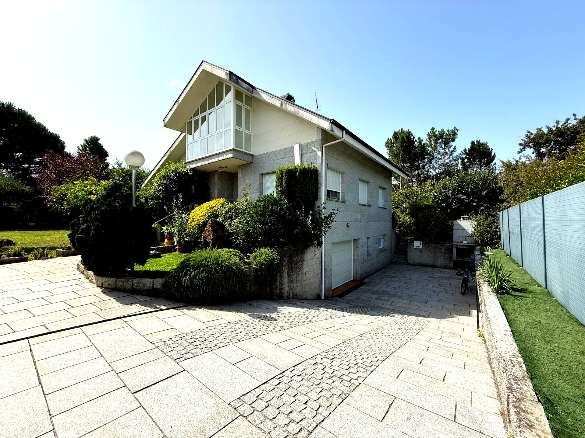 Vista lateral exterior